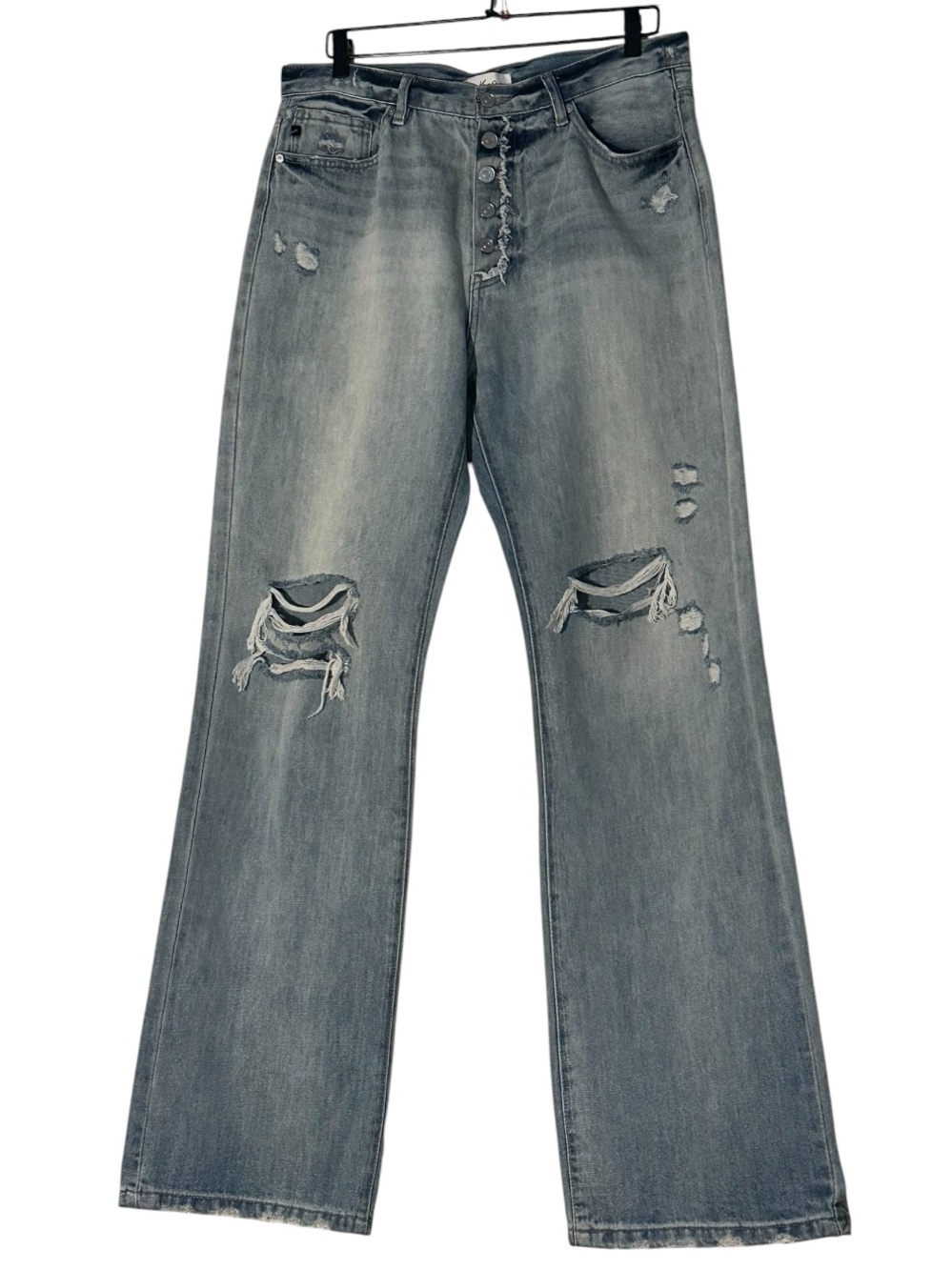 KanCan distressed button fly women’s jeans.